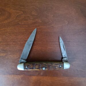 Cattaraugus 22779 (Little Valley) w/ Shield 1920-1930 knives for sale