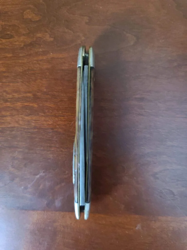 Cattaraugus 22779 (Little Valley) w/ Shield 1920-1930 knives for sale