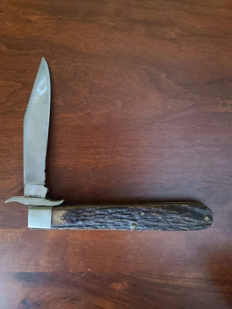 Robeson 513872 Stag RARE knives for sale