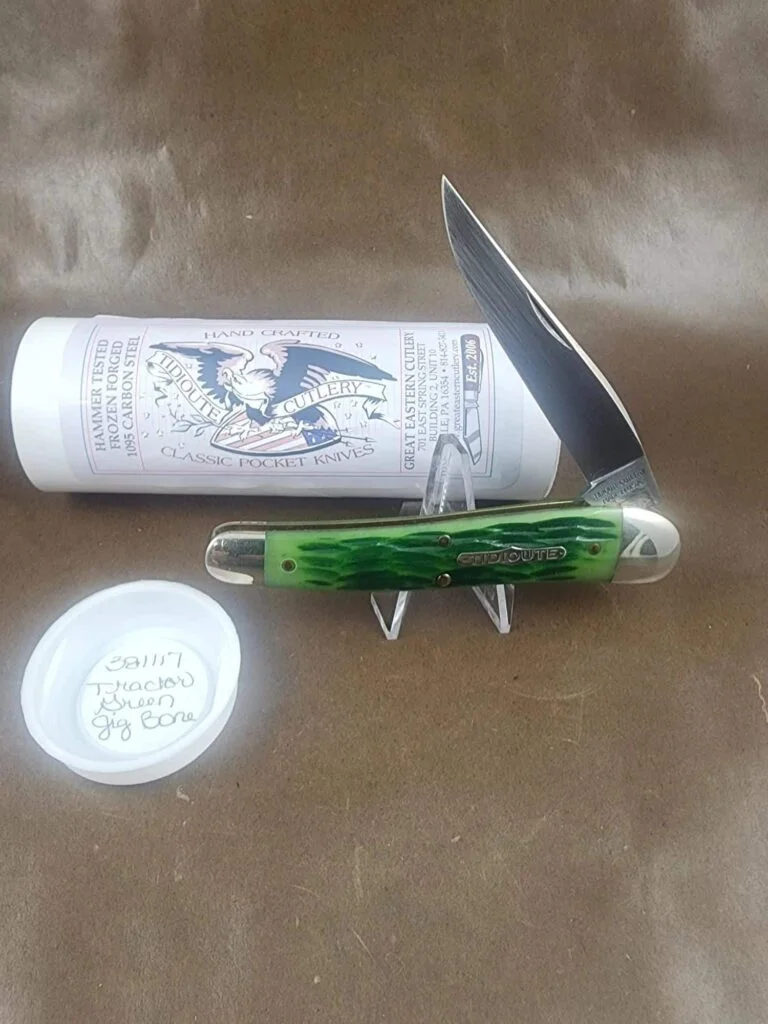 GEC #381117 Tractor Green knives for sale