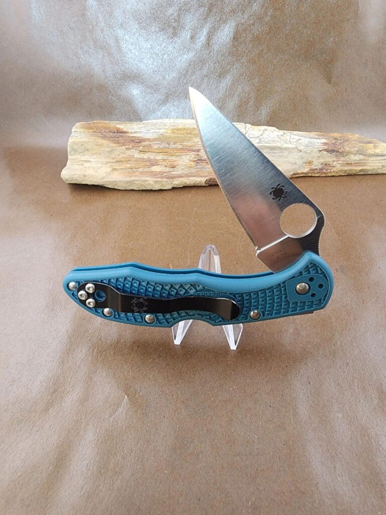SPYDERCO C11FPK390 Delica Blue knives for sale