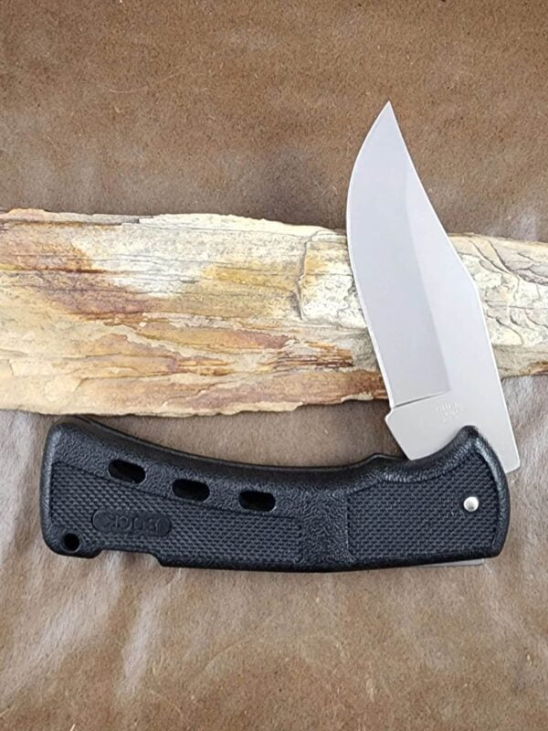 Big Buck USA Lock blade 446 gently USED knives for sale