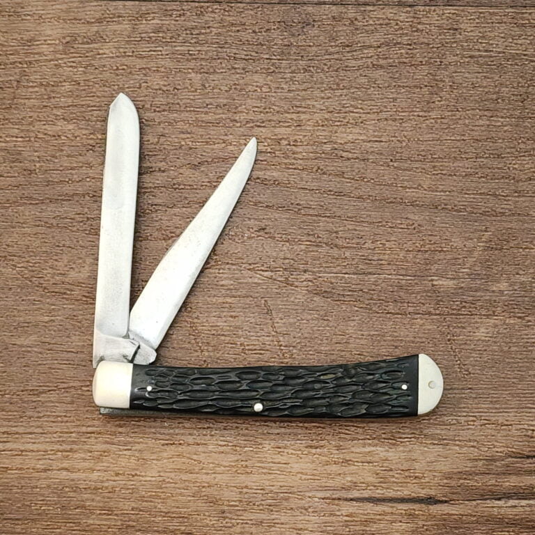 Ka-Bar Knives USA Vintage Trapper in Brown Jigged Bone knives for sale