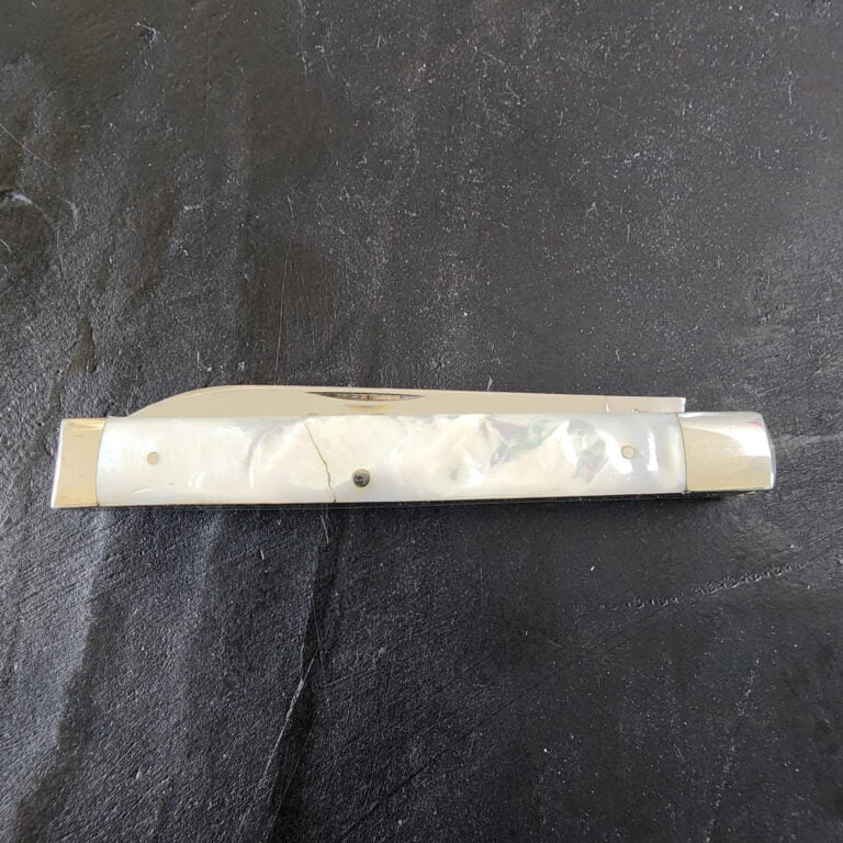 Queen #96 MOP Doctors knife (please note cracked scale seen on picture) knives for sale