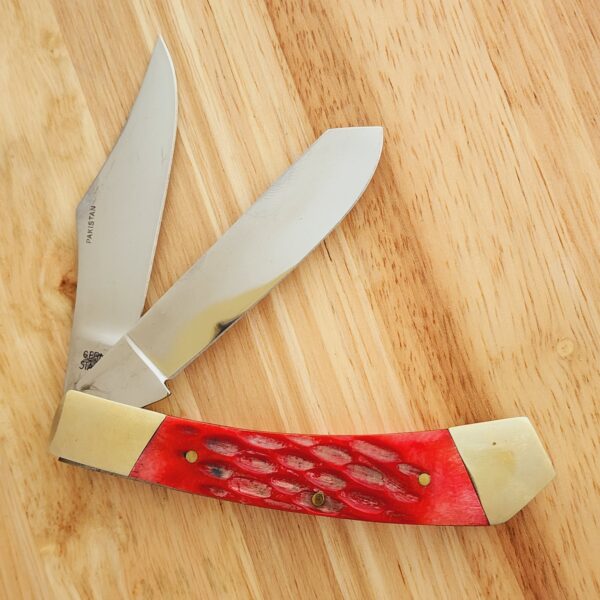 Frost Cutlery Daniel Boone Trapper in Red Jigged Bone and German Stainless Steel knives for sale