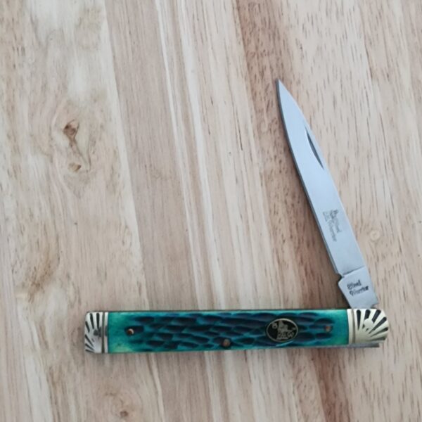 Steel Warrior by Frost Cutlery Doctors Knife in Green Jigged Bone knives for sale