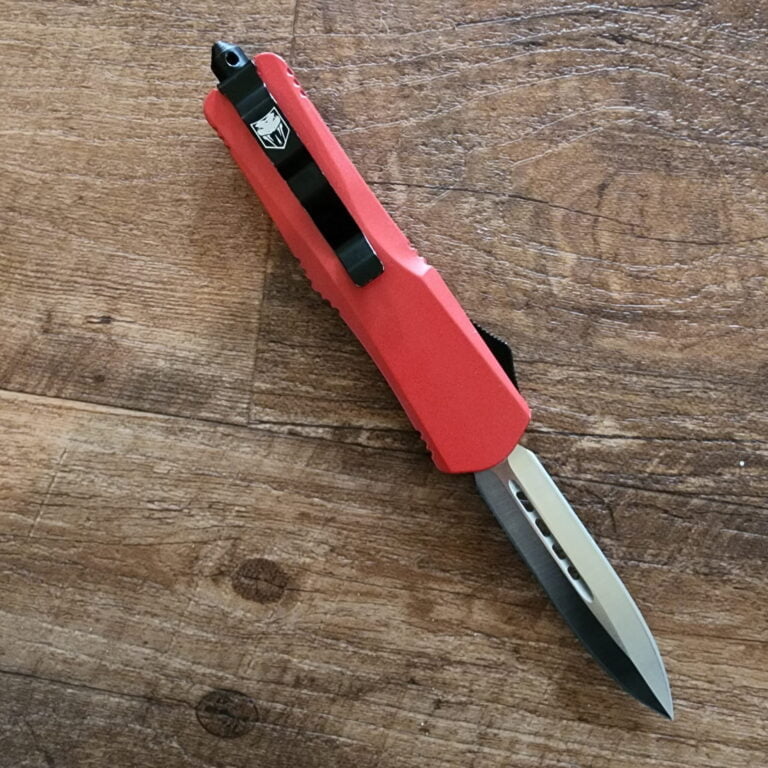 Cobratec Red D2 Large Red FS -3 (light carry marks on pocket clip) knives for sale