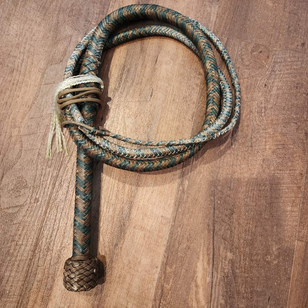 Hand Made Bull Whip in Paracord 8' OAL For Sale