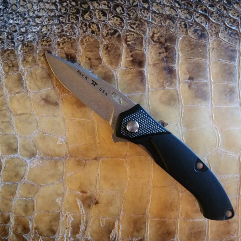 Buck 293 Assist 0293BKS4WM-B Display Model knives for sale