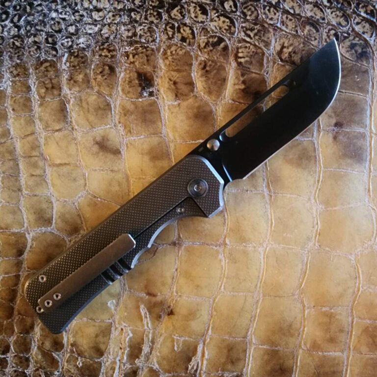 AM8 Elgar Liner Lock in S90V with Thumb Stud and Textured Scales used knives for sale