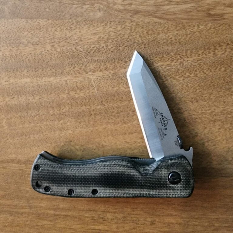 Emerson 5337 USA CQC-7BW Wave Feature very gently used knives for sale