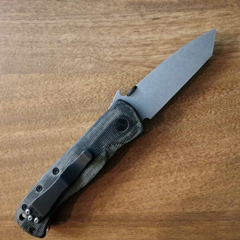 Emerson 5337 USA CQC-7BW Wave Feature very gently used knives for sale