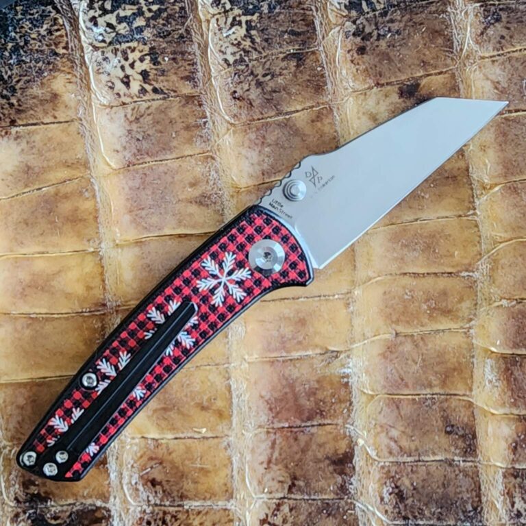 Kansept Little MainStreet T2015AC 154 CPM Plaid Red add Black G10 w/ Snowflake Print. knives for sale