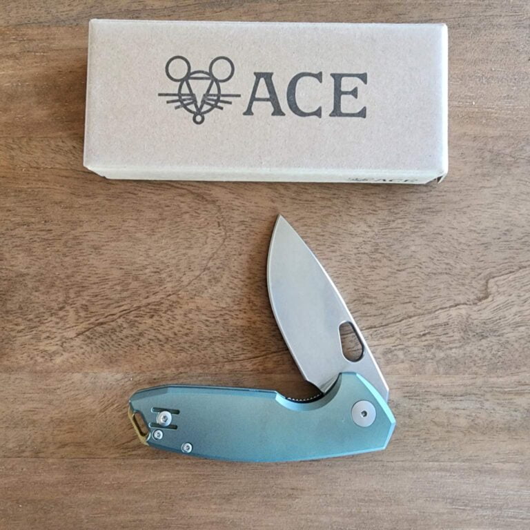 Giant Mouse Tribeca in Green Titanium knives for sale