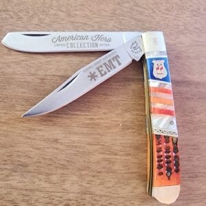 Kissing Crane Trapper knives for sale