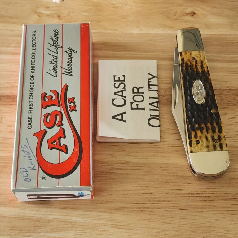 Case USA 1988 Jigged Bone 2 Dot 66199 1/2 knives for sale