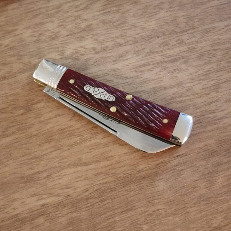 Great Eastern Cutlery #493121 Garnet Jigged Bone knives for sale