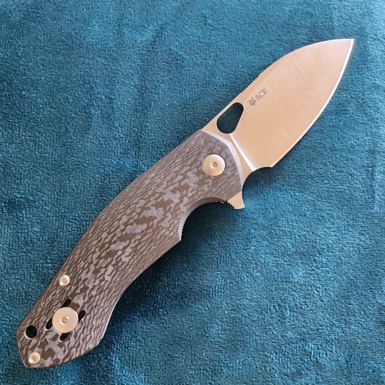 Giant Mouse ACE Biblio Carbon Fiber with Satin Blade Discounted "Rescue Mouse" knives for sale