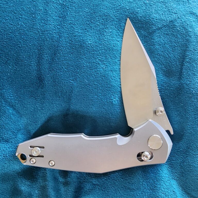 Giant Mouse ACE Nazca Titanium M390 Discounted "Rescue Mouse" knives for sale