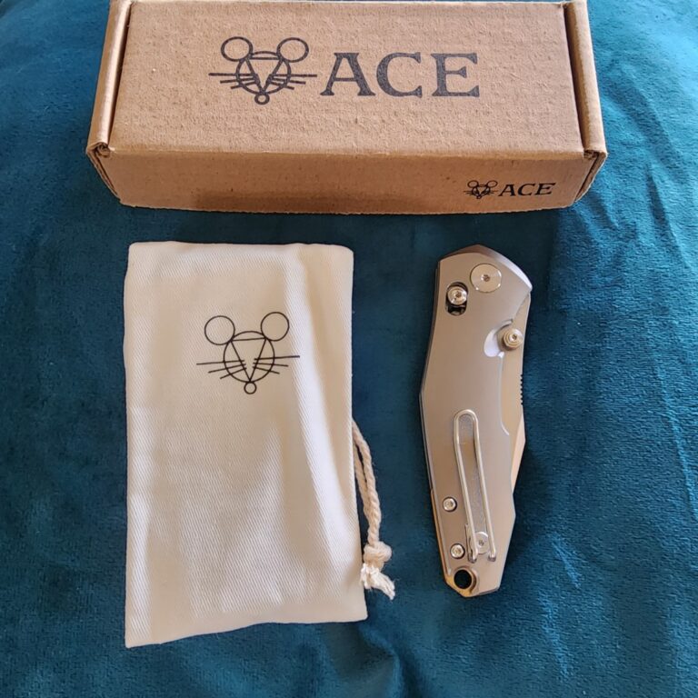 Giant Mouse ACE Nazca Titanium M390 Discounted "Rescue Mouse" knives for sale