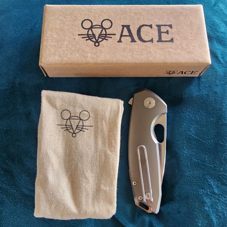 Giant Mouse ACE Vanadis Biblo-XL-Blue G10 knives for sale