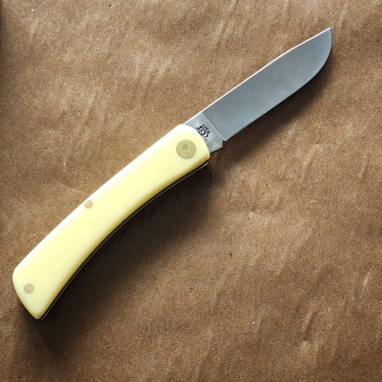 Case XX USA CS American Workman Yellow Sod Buster Jr. 3137 knives for sale