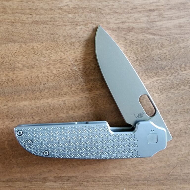 Kizer Varatas By Jacob Linquist featuring a S35VN Stone Washed Blade and Titanium Handle knives for sale