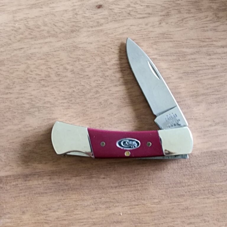 Case XX USA 30466 Lockback in Mulberry Smooth Synthetic (used) knives for sale