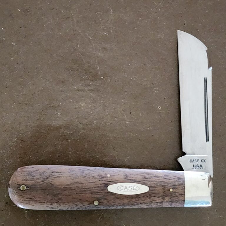 Case XX USA Whaler in Walnut 11031 SH knives for sale