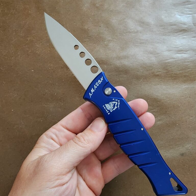 Piranha USA Amazon, Blue, Mirror, Plain P3B knives for sale