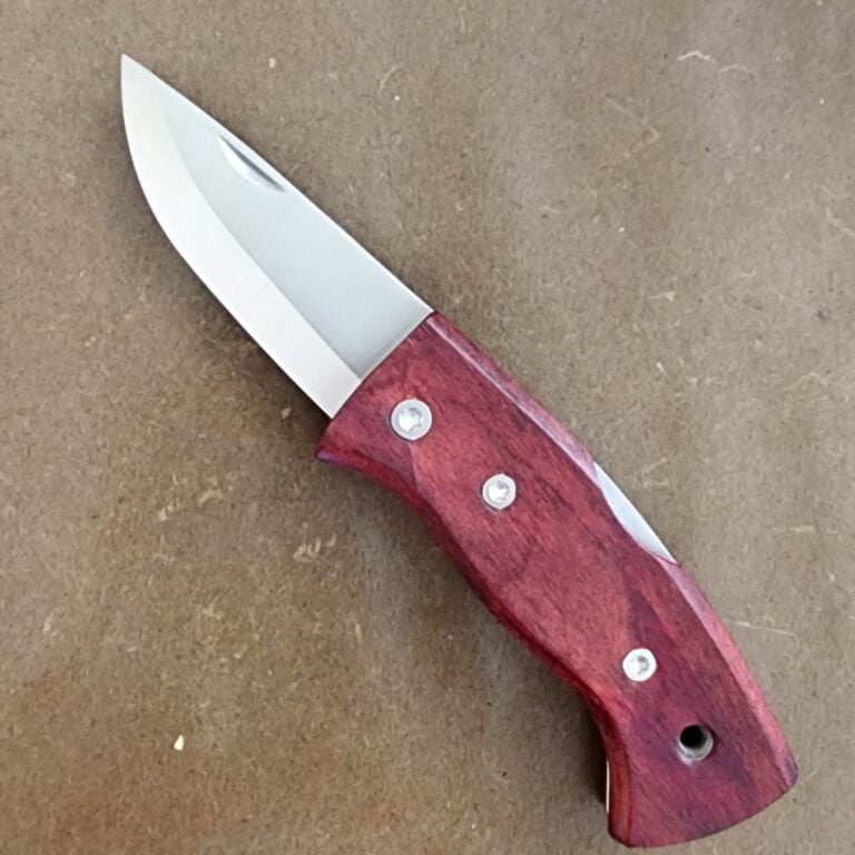 Helle 663 Raud S 12C27 knives for sale