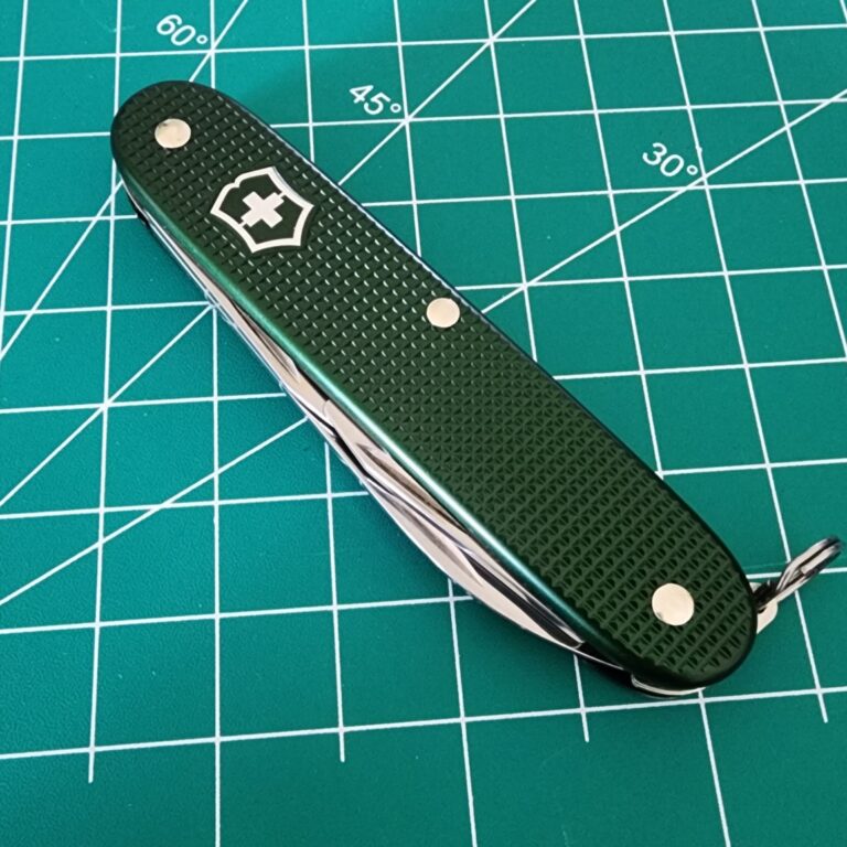 Victorinox Swiss Army Pioneer Green Aluminum knives for sale