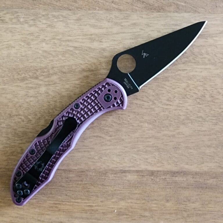 Spyderco Delica 4 Burgundy FRN BK PD1 PE C11BGBKP knives for sale