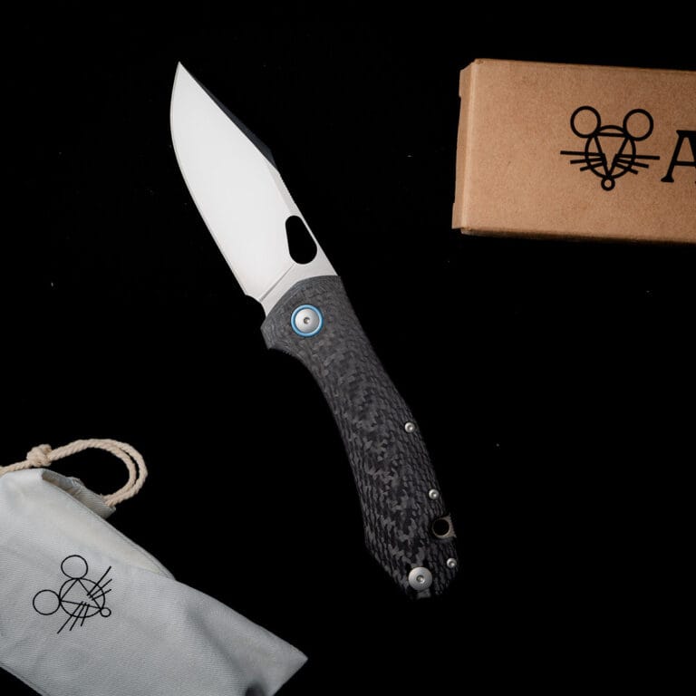 GiantMouse ACE Grand with Carbon Fiber Scales and Satin Finish Blade Discounted "Rescue Mouse" knives for sale