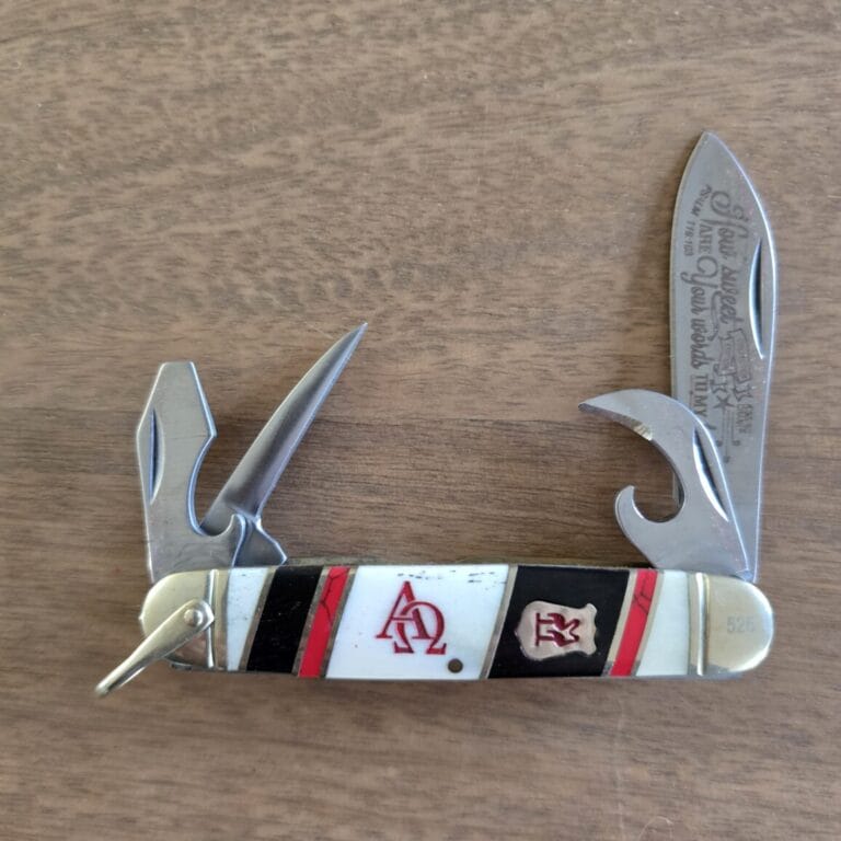 Kissing Crane Collectors Knife knives for sale