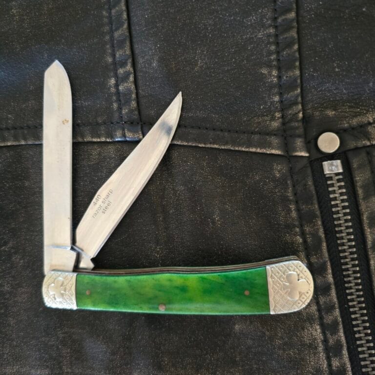 Rough Rider Trapper in Smooth Green Bone