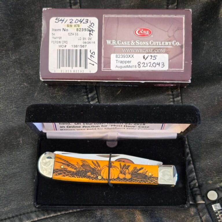 Case "Shepherd Hills" Halloween Trapper SN 073 (6254 SS)