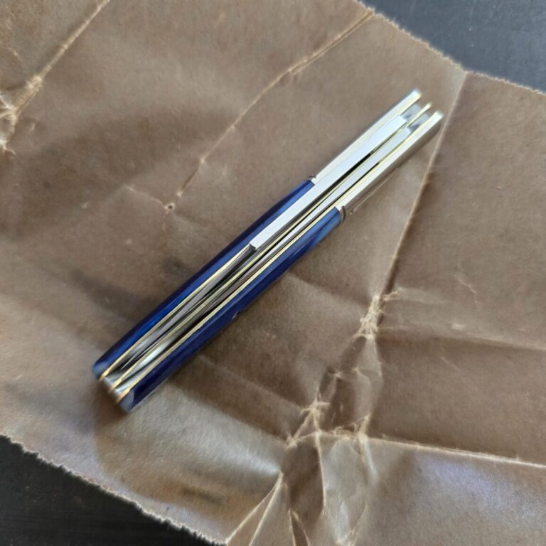 Great Eastern Cutlery #771225 Blueberry Sawcut Bone Prototype