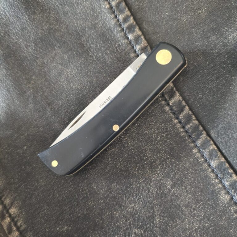 Case XX USA Black Synthetic Sod Buster Jr.2137 SS No00095