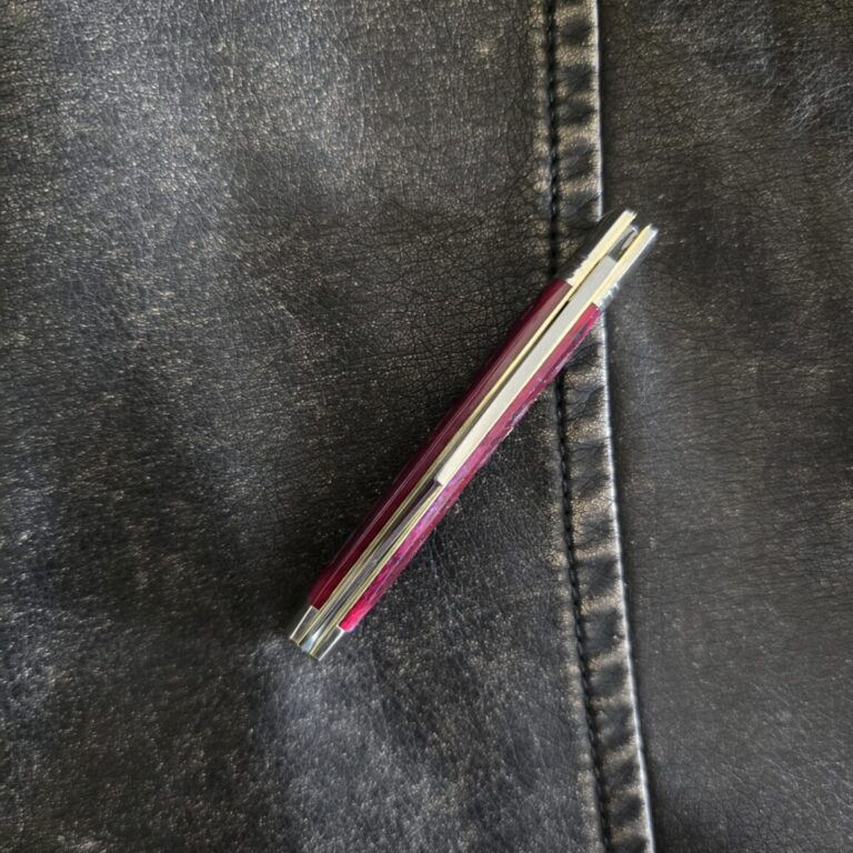 Great Eastern Cutlery #941125 Black Plumb Jigged Bone