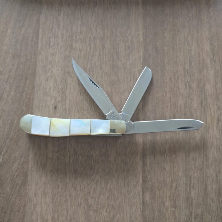 Rough Rider Trapper in White Bone & Abalone