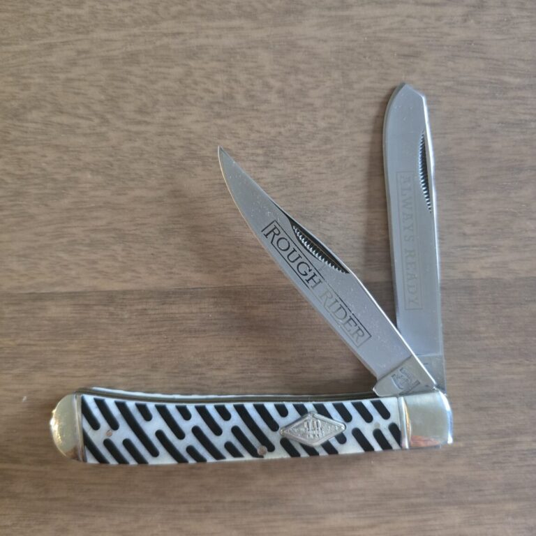 Rough Rider Trapper in White Synthetic