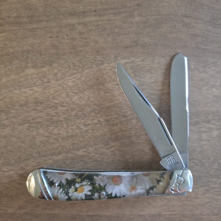 Rough Rider Trapper in Flower Synthetic