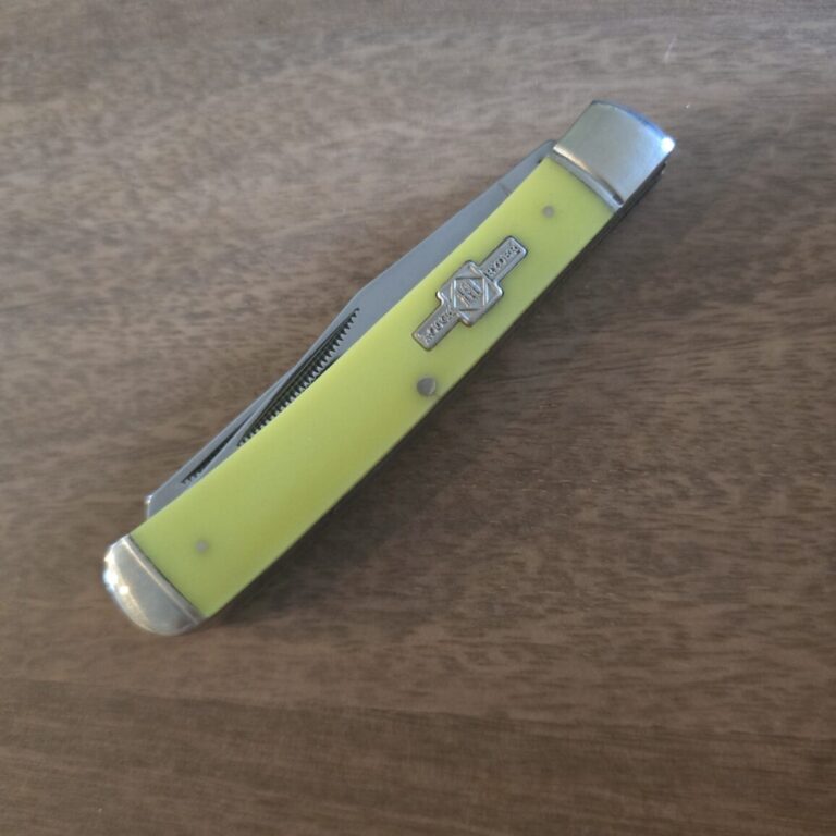 Rough Rider Trapper in Neon Yellow Synthetic
