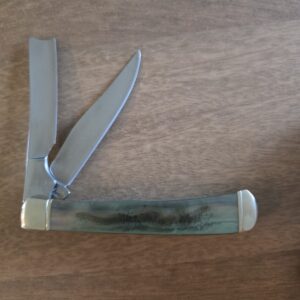 Rough Rider Trapper in Abalone Synthetic