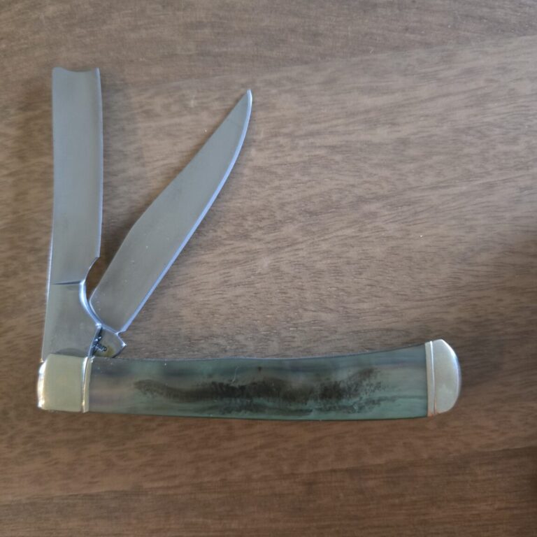 Rough Rider Trapper in Abalone Synthetic