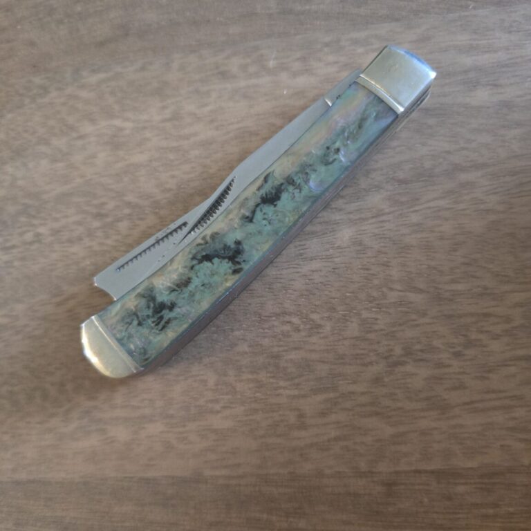 Rough Rider Trapper in Abalone Synthetic