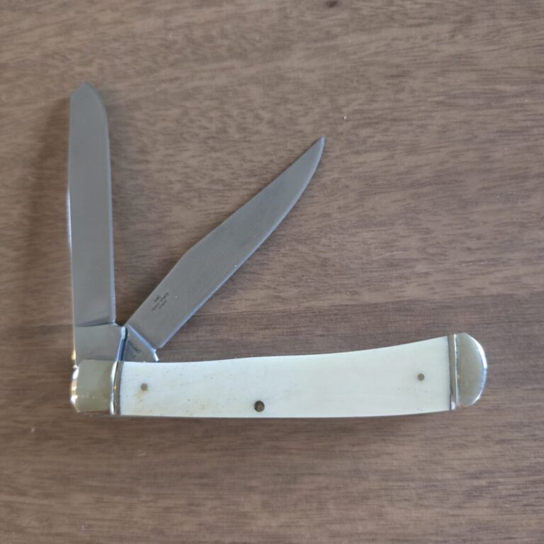 Rough Rider Trapper in White Jigged Bone Right to Bear Arms