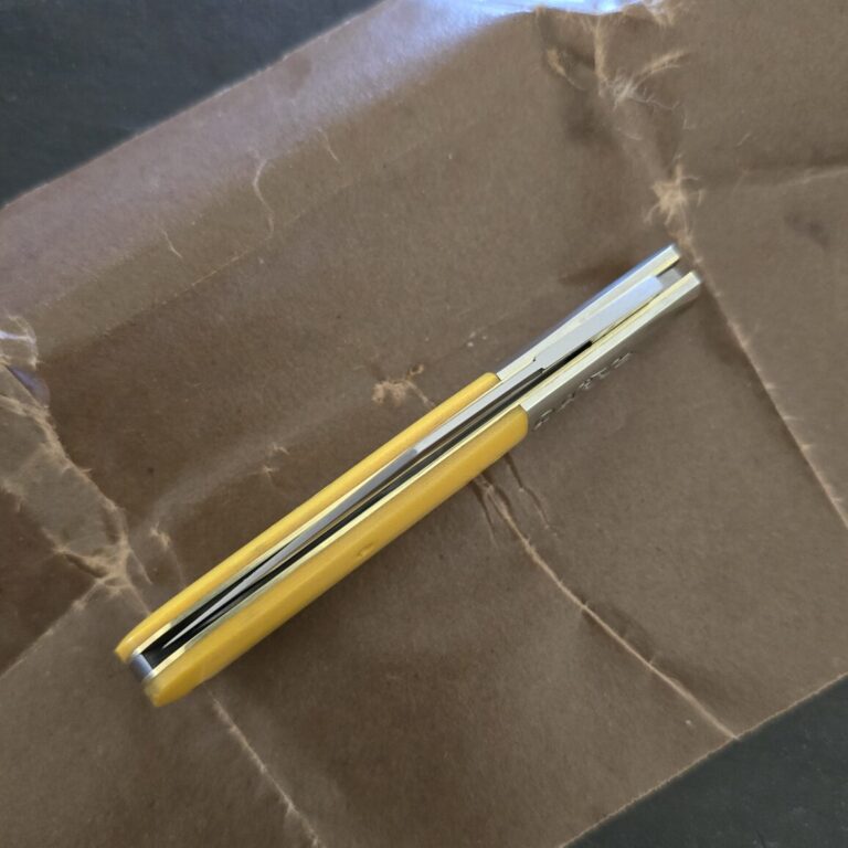 Great Eastern Cutlery #861125 SS Yellow Linen Micarta