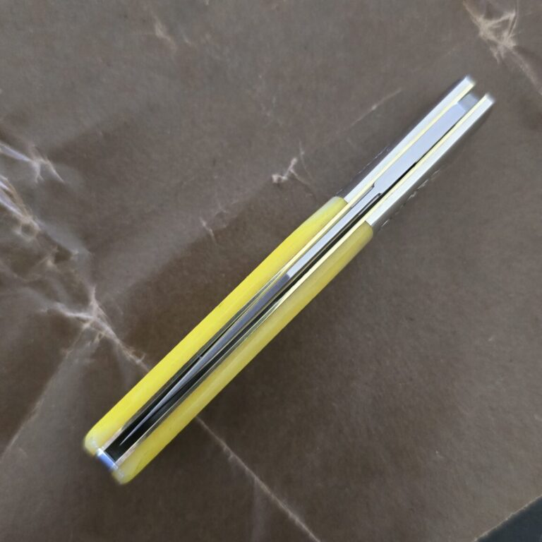 Great Eastern Cutlery #861125 SS Yellow Sawcut Bone